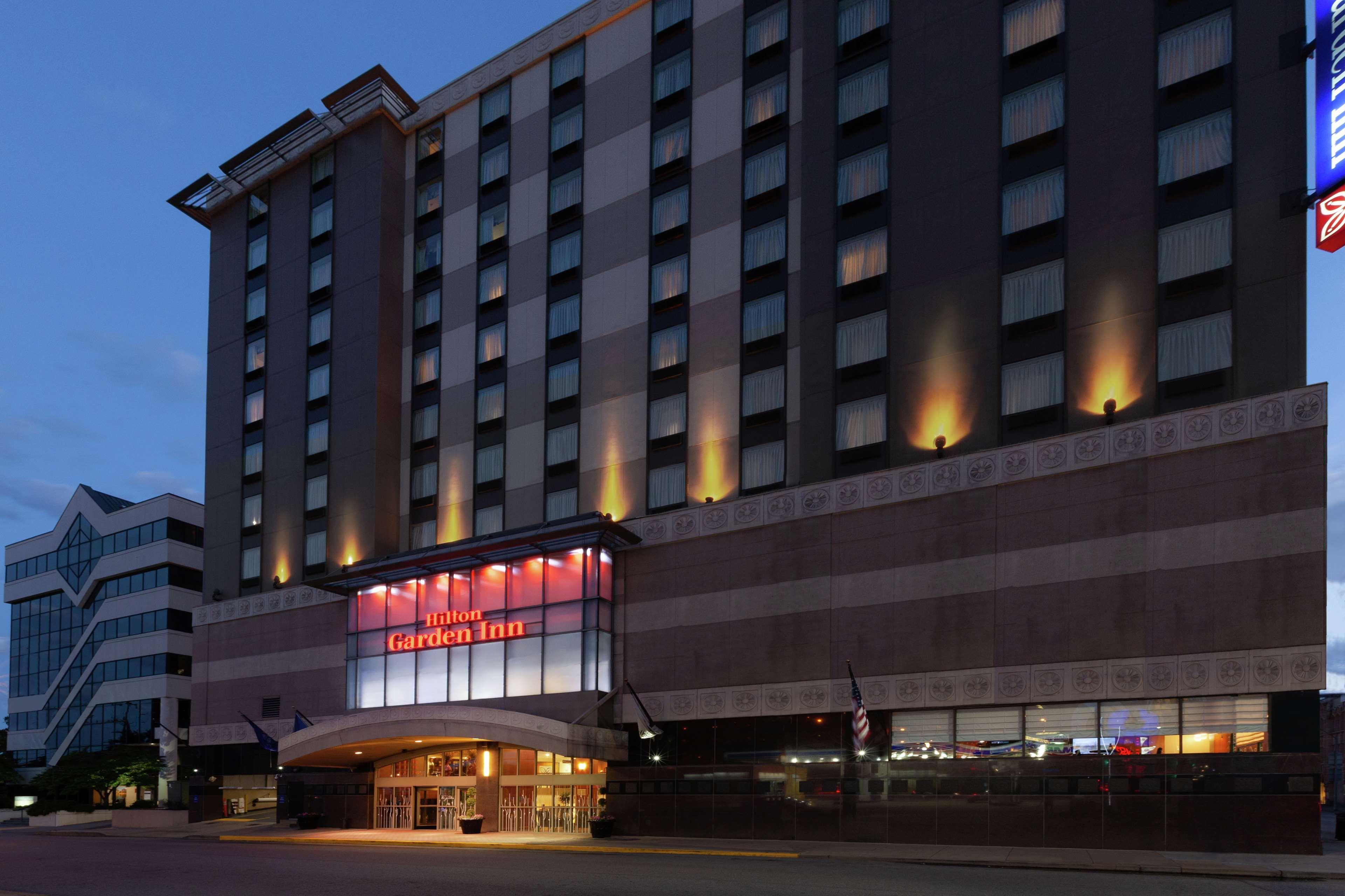Hilton Garden Inn Pittsburgh University Place Exterior photo