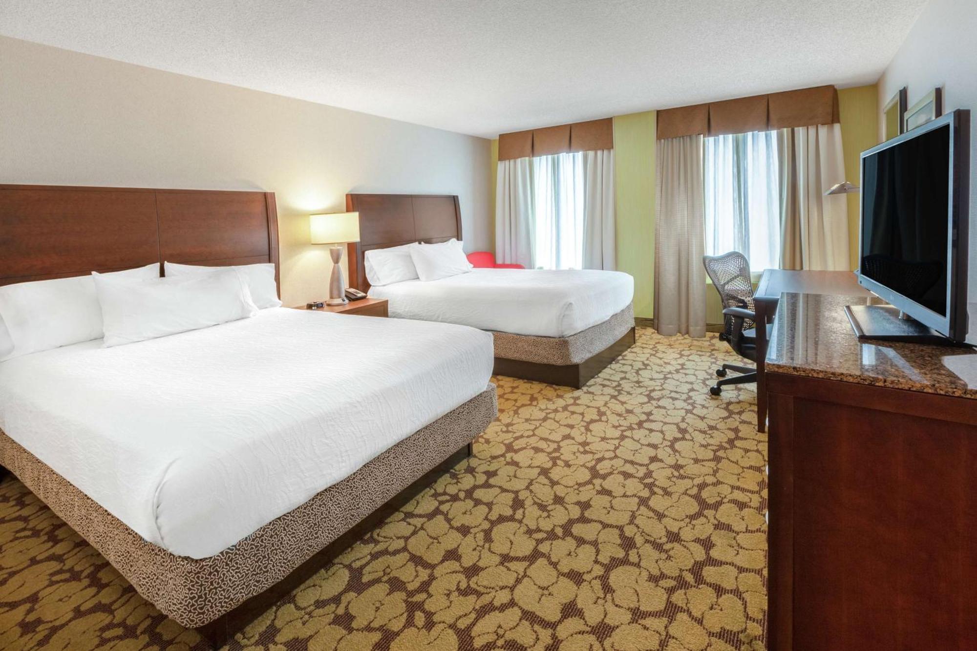 Hilton Garden Inn Pittsburgh University Place Exterior photo