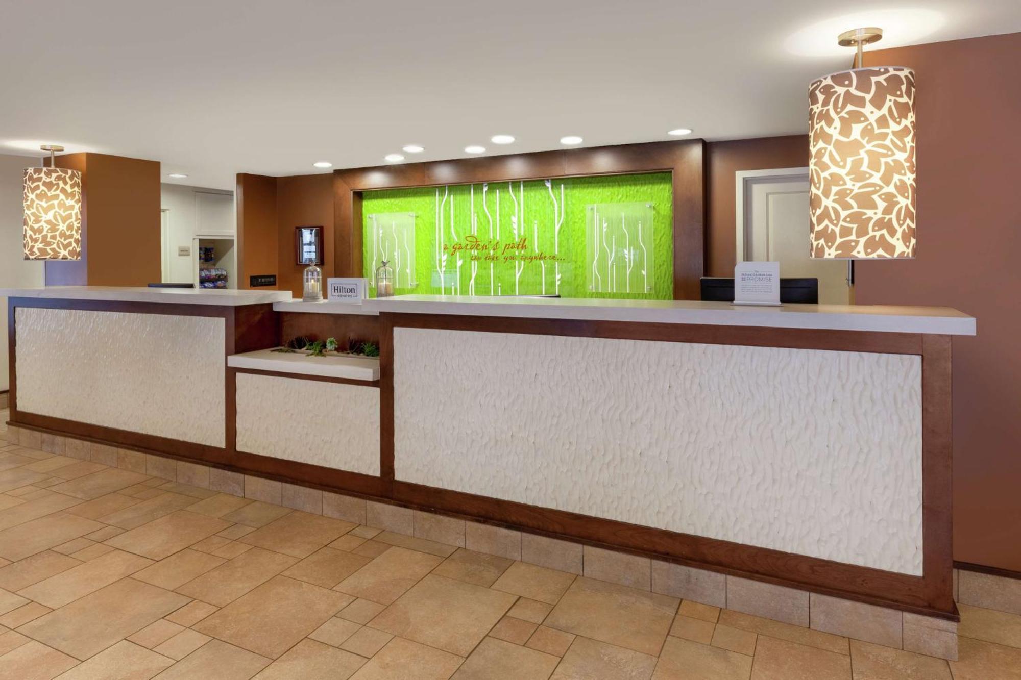 Hilton Garden Inn Pittsburgh University Place Exterior photo