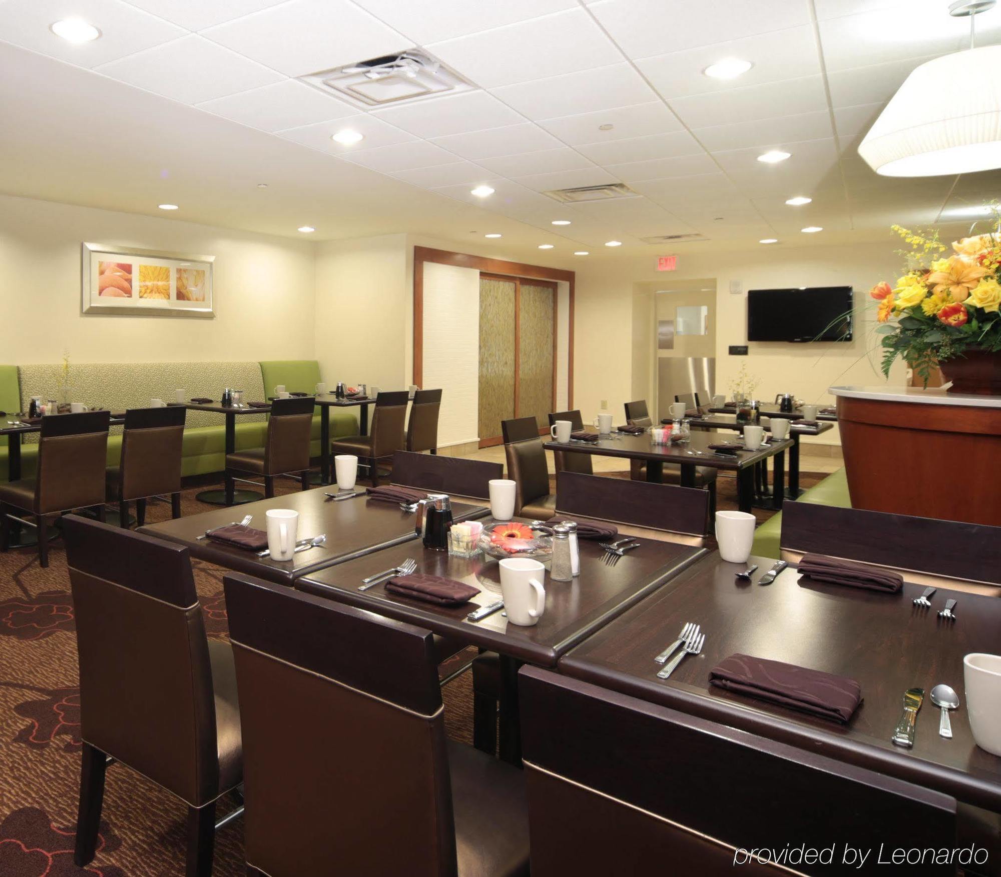 Hilton Garden Inn Pittsburgh University Place Restaurant photo